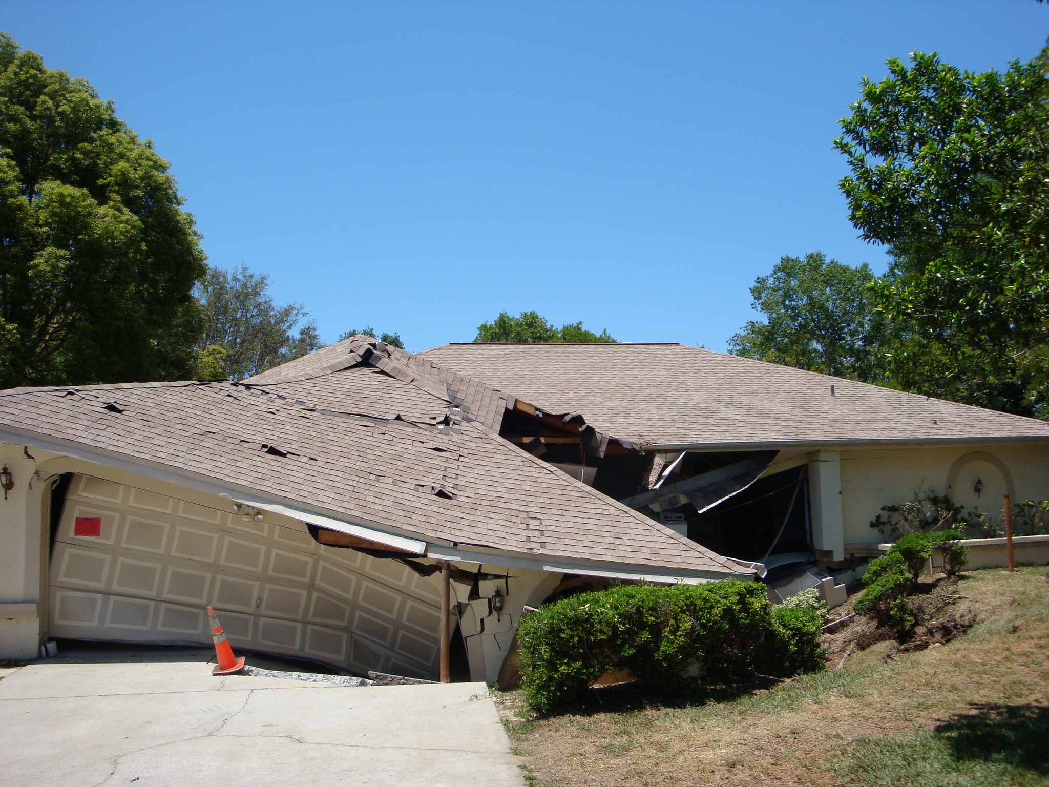 Tennessee Property Damage From Sinkholes Get Insurance